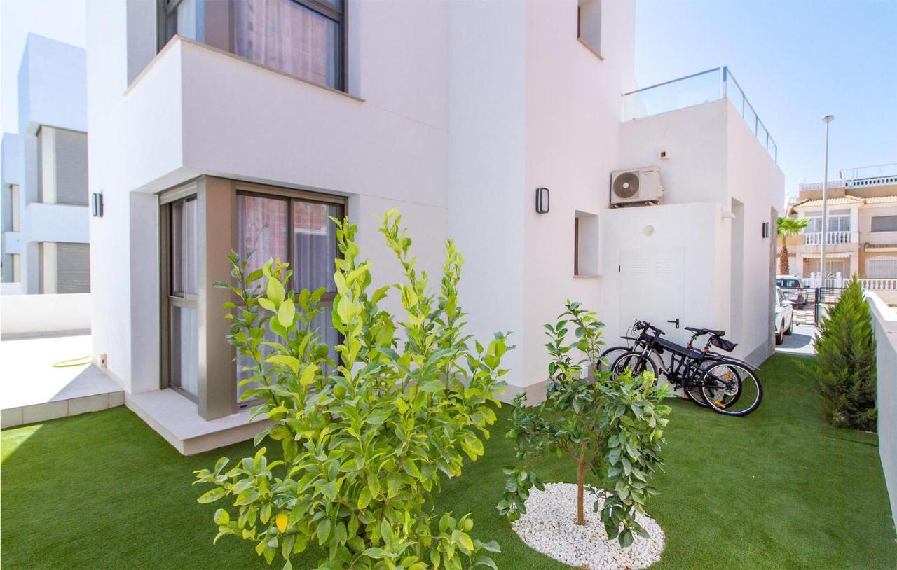 Gorgeous Home In Los Alcazares With Wifi Exterior photo