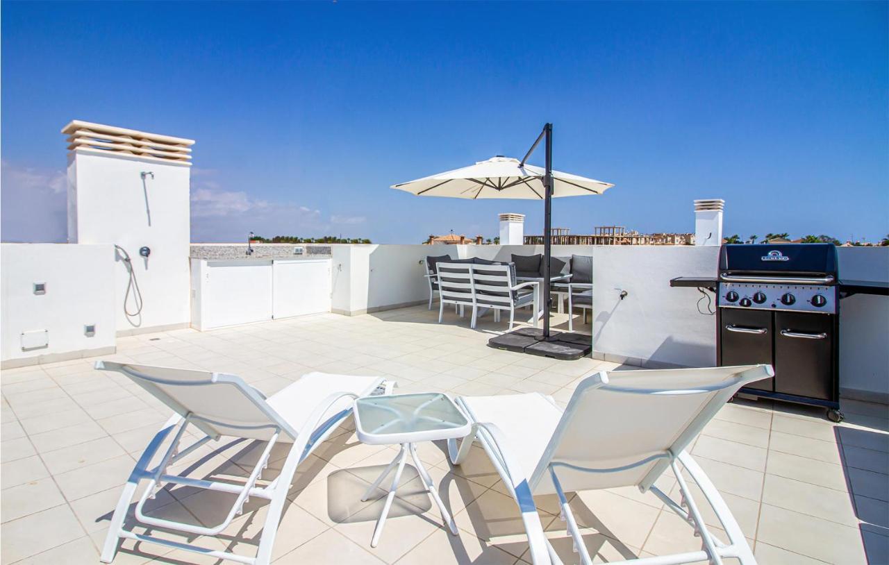 Gorgeous Home In Los Alcazares With Wifi Exterior photo